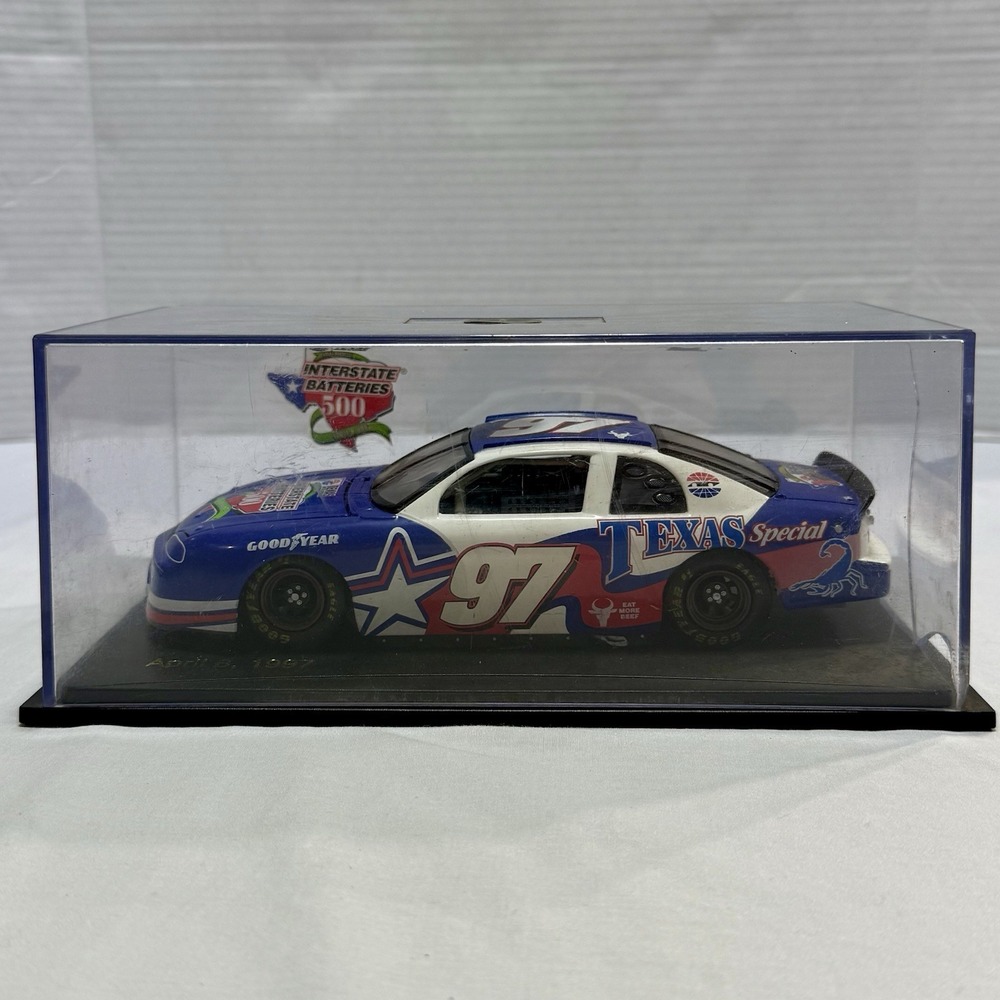 Revell 1997 Nascar Texas‎ Motor Speedway Car Interstate Batteries 1:24